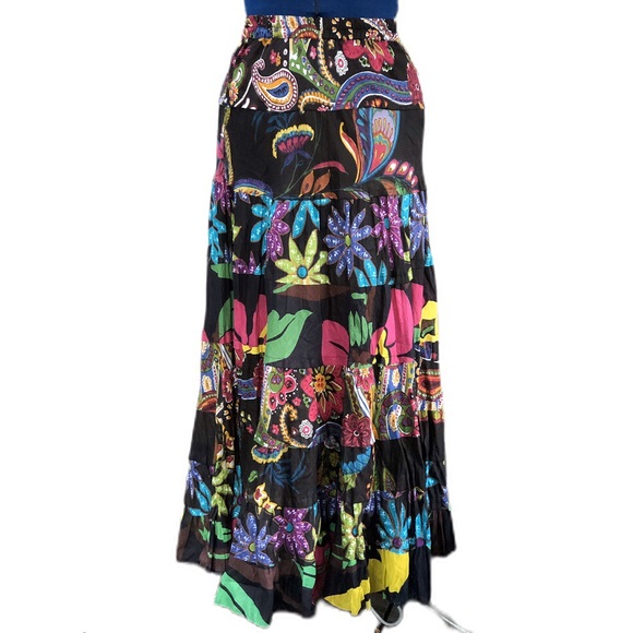New directions skirts Clearance
